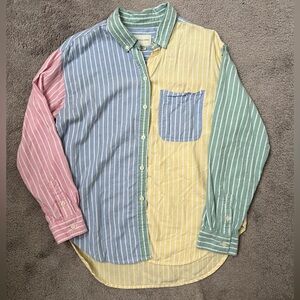 American Eagle Button Up
